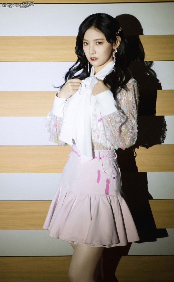 Hard Candy Girl 303 Liu Xening, Zhao Yue and Wang Yijin have three beautiful legs(8/9)