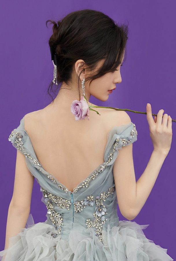 看Angelababy的玉沟和美背真的好幸福(6/7)