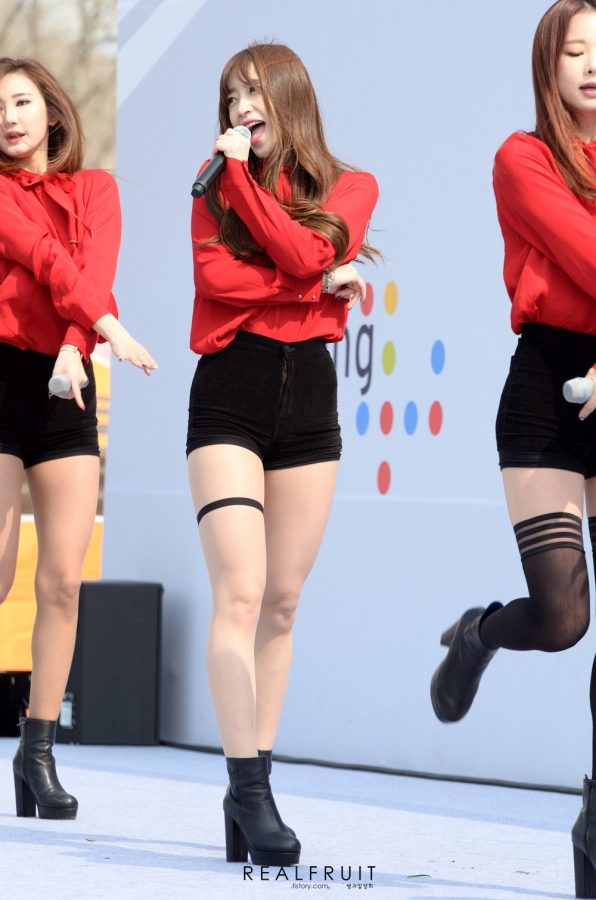 EXID girls danced sexy and hot on stage, especially the ones wearing black pantyhose(21/24)
