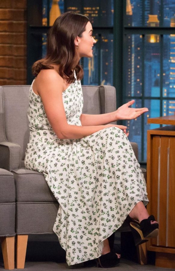Jenna Coleman做客访谈节目脚穿防水台恨天高（第3张/共3张）