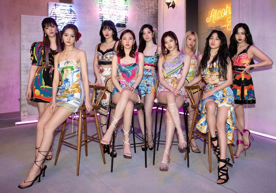 韩国女子组合TWICE众小姐姐们美腿凉高跟宣传专辑《Taste of love》（第1张/共11张）