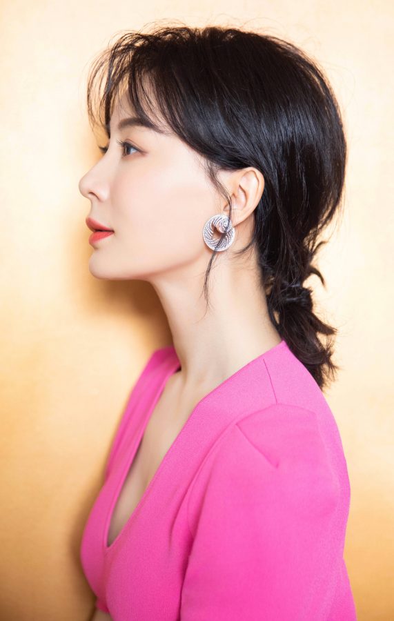 女明星陈数紫裙玉足穿Rene Caovilla名牌高跟(4/4)