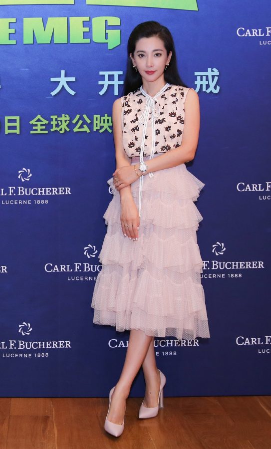 李冰冰脚穿Cesare Casadei高跟鞋出席电影活动(1/2)