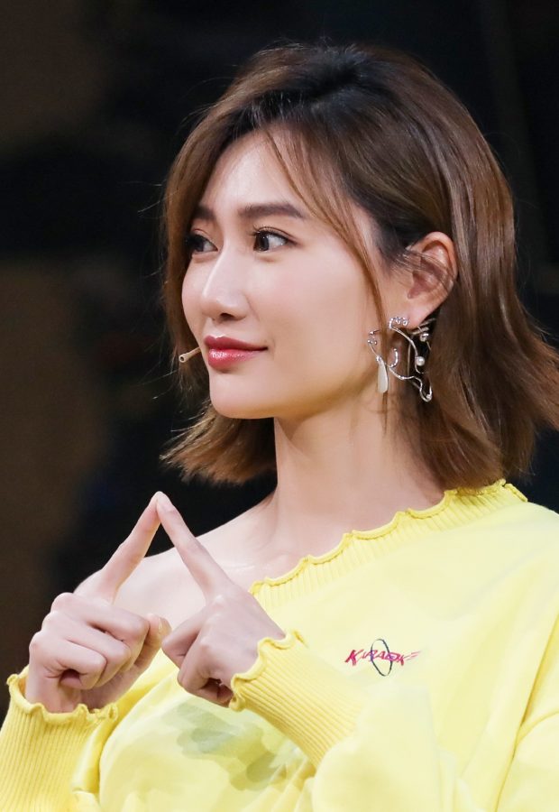 《大片起来嗨》女主持人李斯羽的长美腿(2/2)