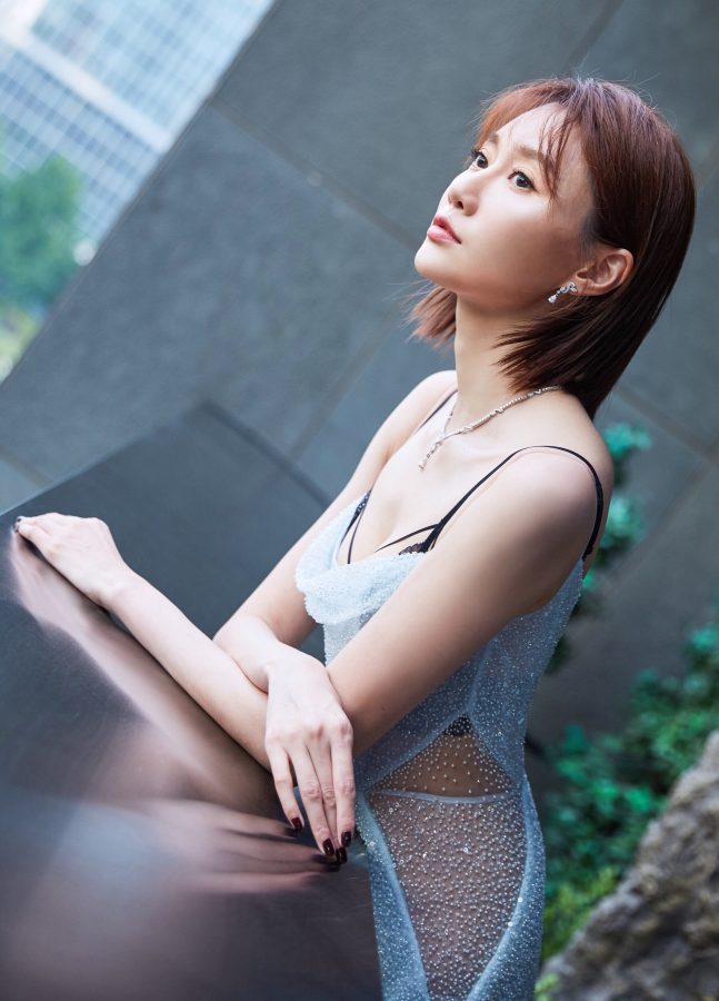 李斯羽仙气飘飘黑色吊带内衣半透(4/8)