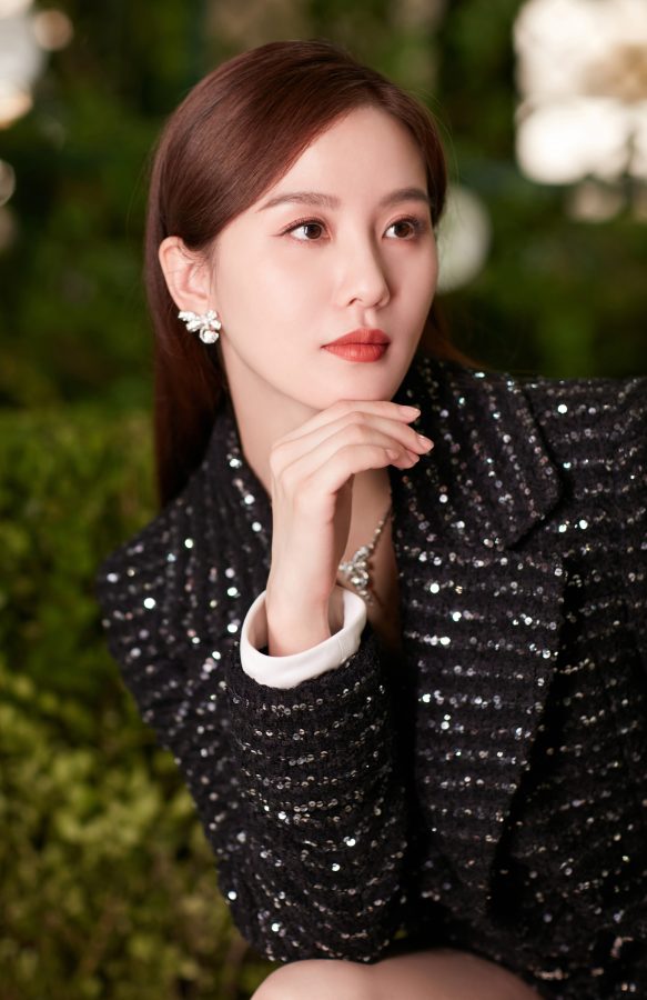 美腿刘诗诗代言活动颜值很能打(6/10)