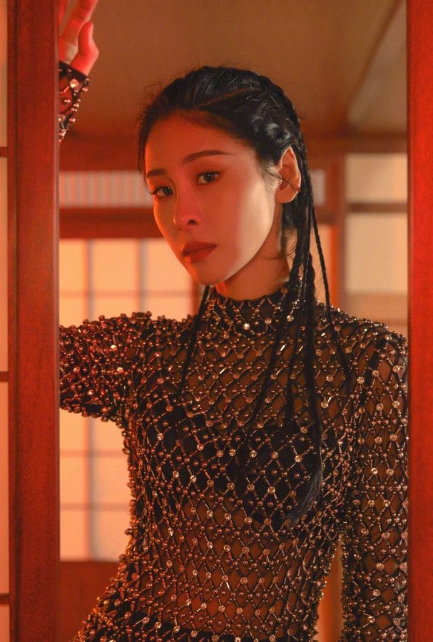 张碧晨登上《男人装》展示性感，她说她不喜欢露腿(5/9)