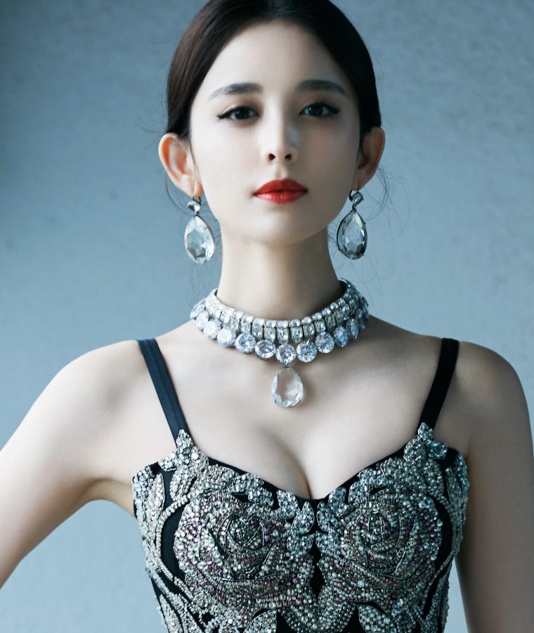 古力娜扎穿透视裙秀美腿走红毯惊艳(14/17)