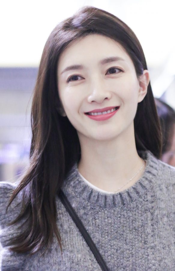 女神江疏影机场街拍这大腿真的好细(6/6)
