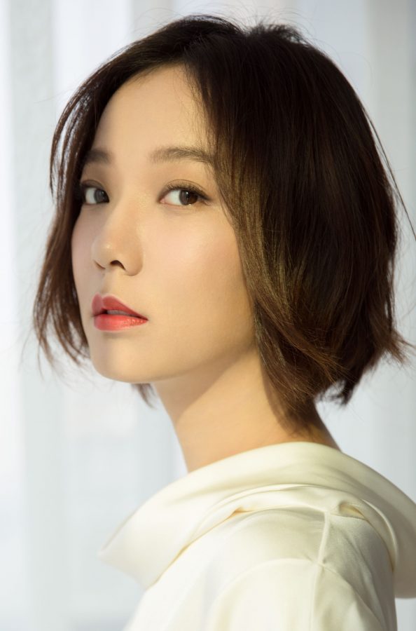 Short-haired beauty Wang Luodan's high-heeled shoes(2/3)
