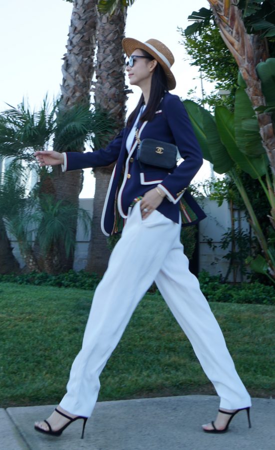 The female host Wen Ya looks beautiful in white pants and cool high heels(5/5)