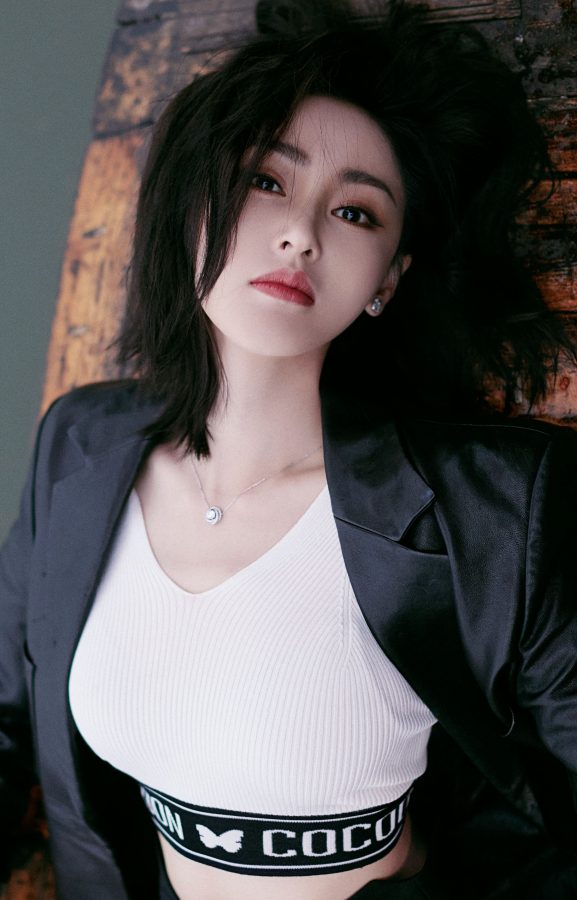 张天爱西湖美腿长靴写真大片(6/9)