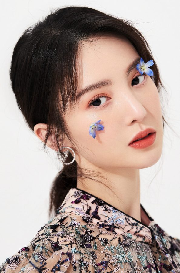 鲜花美女金晨玉足凉高跟写真(7/7)
