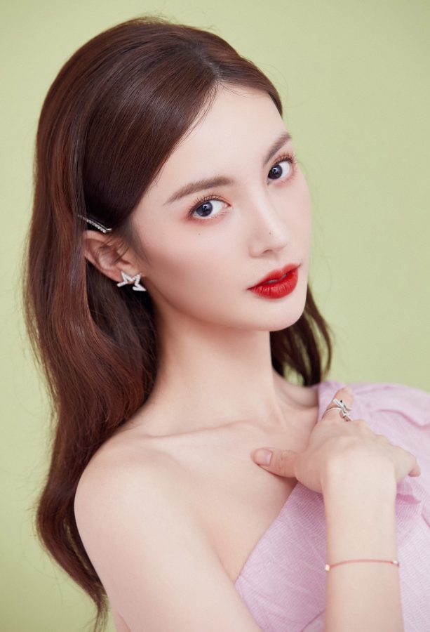 脸超美的女星金晨粉裙凉鞋娇艳欲滴(6/6)