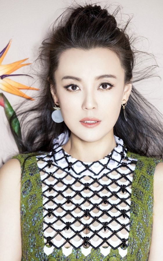 半熟明星梁爱琪修长美腿写真(2/2)