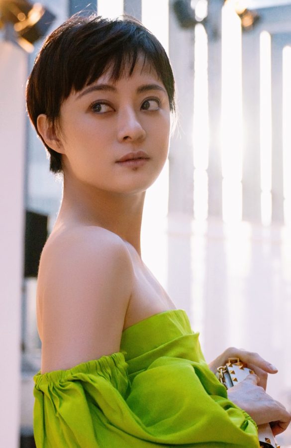 孙俪姐穿露肩露背绿裙清新又性感(2/6)