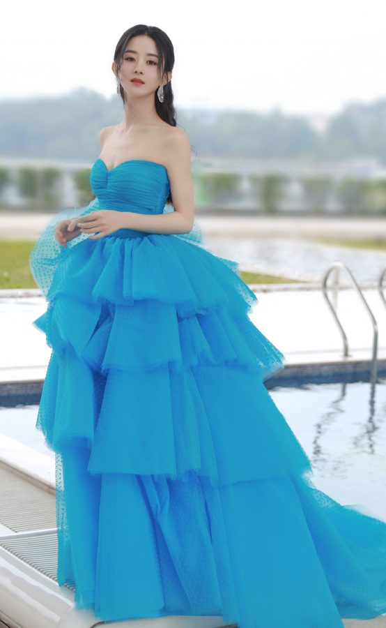 Zhao Liying looks beautiful in a blue dress(4/5)