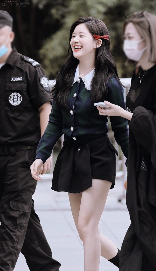 宁静的夏天赵露思美腿光滑(7/8)