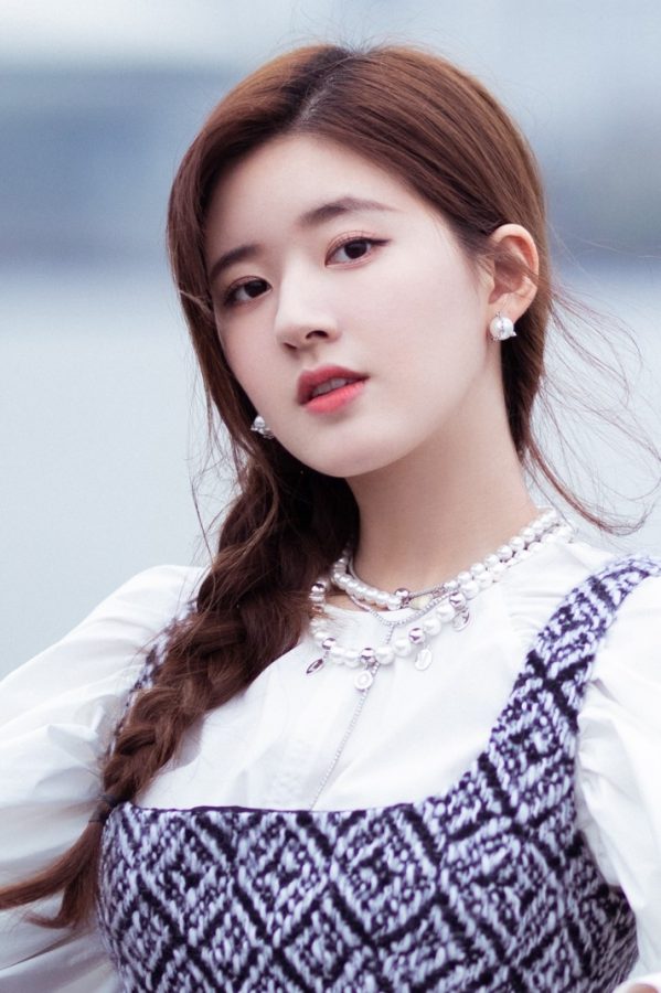 赵露思美腿长靴仙女感爆棚(5/5)