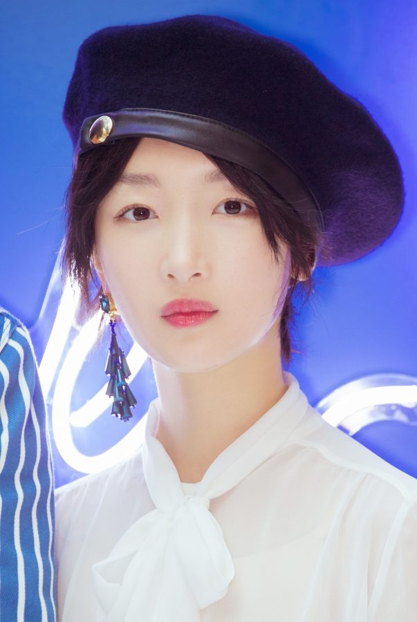 "The Love of the Hawthorn Tree" heroine Zhou Dongyu has beautiful legs and stiletto heels(5/5)