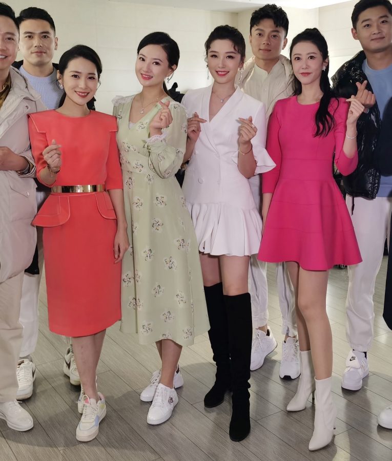蒋宝琛领衔，北京卫视女主持人们的美腿（第1张/共6张）