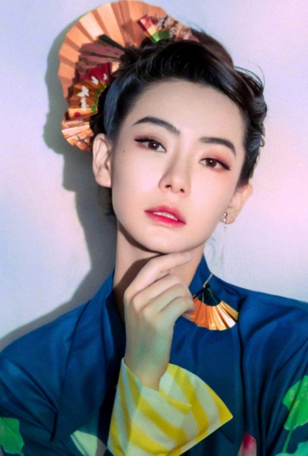 戚薇录制综艺节目《这样唱好美》腿是真的好(6/12)