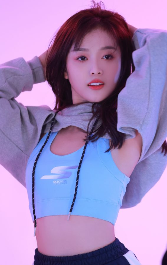 吴宣仪妹子穿运动内衣跳舞可爱人美腿细(11/13)