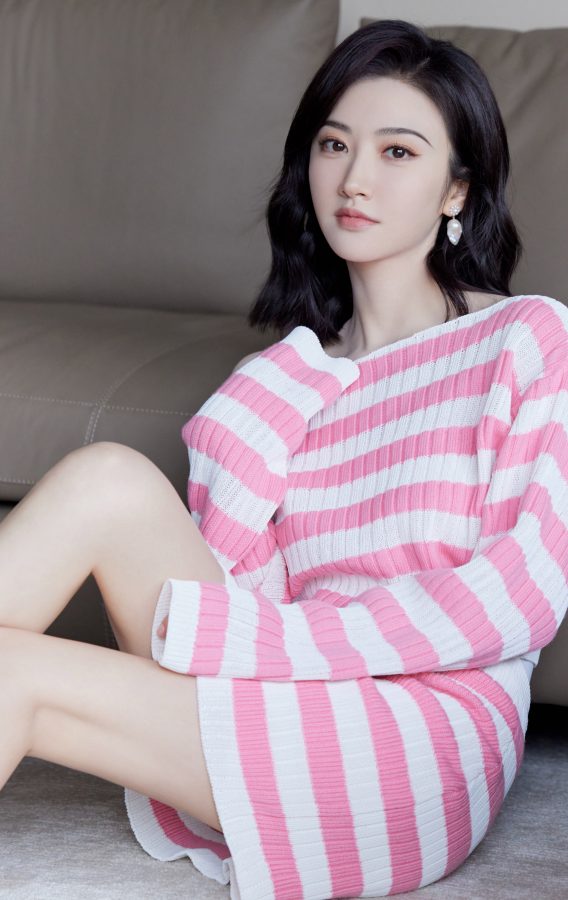 粉嫩的美腿小可爱景甜(6/7)