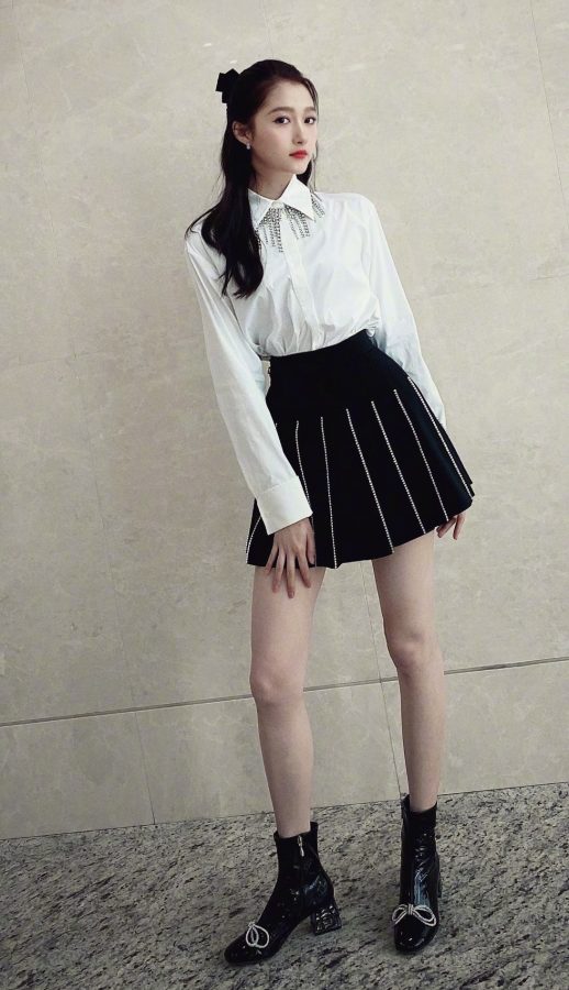 漂亮的长腿小姐姐关晓彤表演少女时代经典舞(3/4)