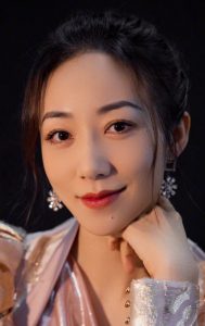 美女明星韩雪登台表演玉腿美脸迷人