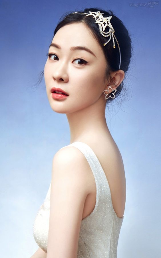 女明星霍思燕身穿低胸晚礼服小秀事业线(2/6)