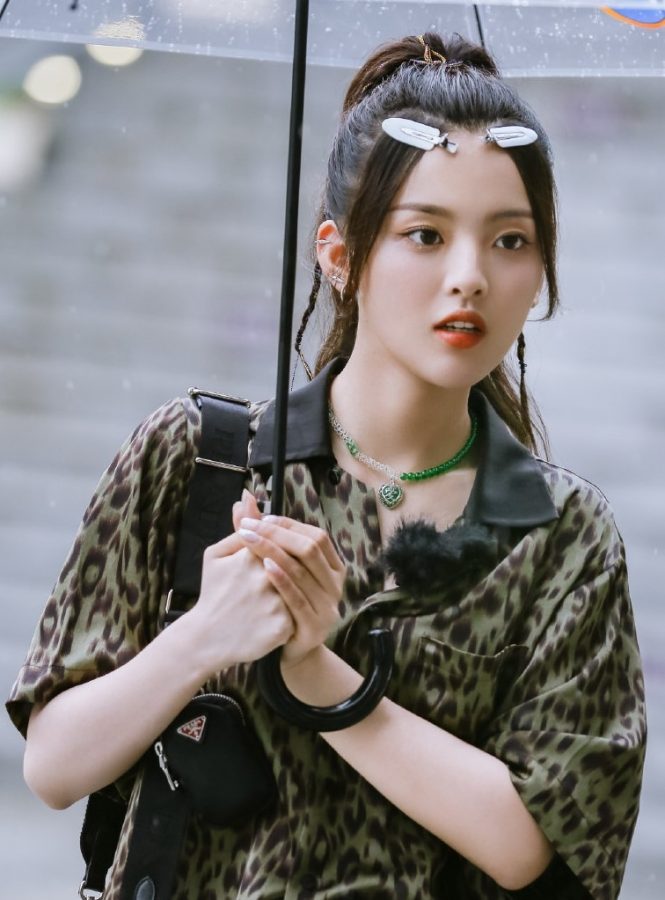 湖南卫视《中餐厅》杨超越白细细的少女腿(2/2)