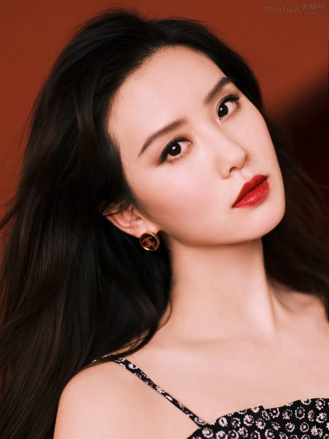 刘诗诗人是真的美皮肤是真的白(6/8)