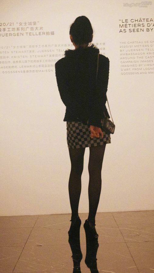 周迅黑丝美腿出席CHANEL香奈儿时尚活动(3/6)