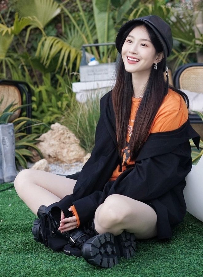 林一霆少女白皙美腿(3/4)