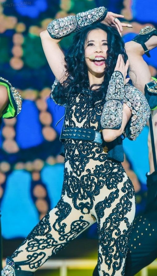 Mok Wenwei's bodysuit passionate concert(9/12)