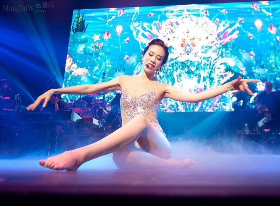 美腿女王莫文蔚演唱会美腿超赞(22/33)
