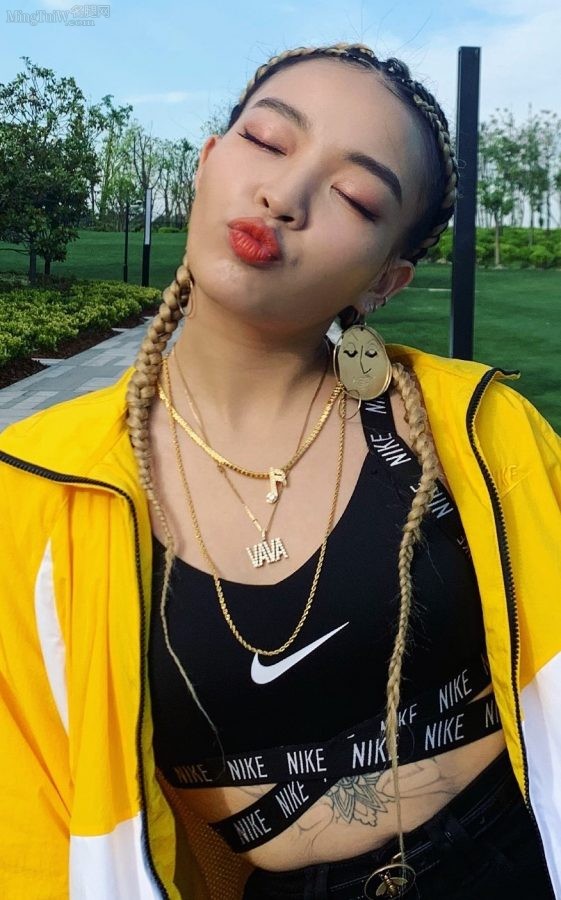 VAVA运动服运动鞋美腿光滑匀称(5/6)