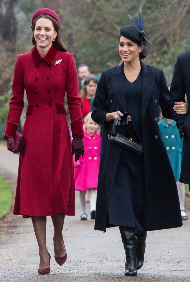 双王妃Kate Middleton(凯特)和Meghan Markle(梅根)同框出镜（第1张/共12张）