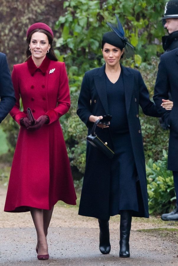 双王妃Kate Middleton(凯特)和Meghan Markle(梅根)同框出镜（第10张/共12张）