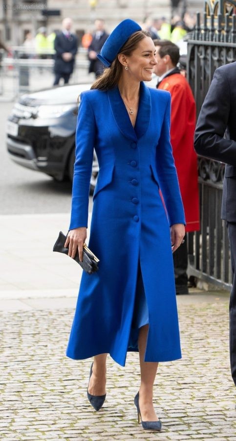 英国王妃Kate Middleton脚踩细高跟外出气质优雅（第2张/共4张）