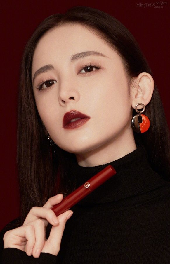 古力娜扎高清的高级美脸近距离写真(2/3)