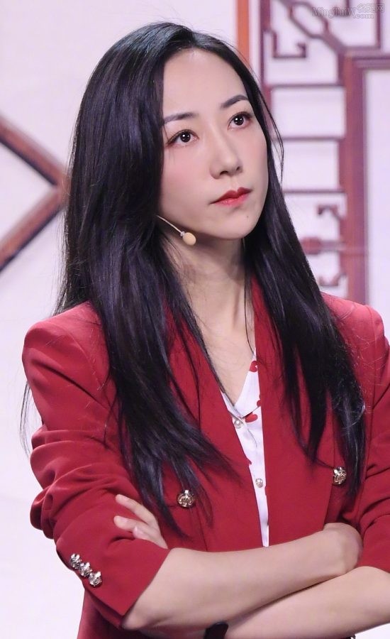 穿西装踩高跟的御姐韩雪表演小品《四十而已》(3/4)