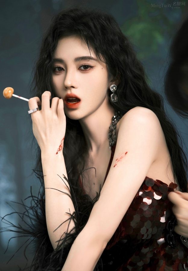 爱吃棒棒糖的鞠婧祎脸太美了(1/9)