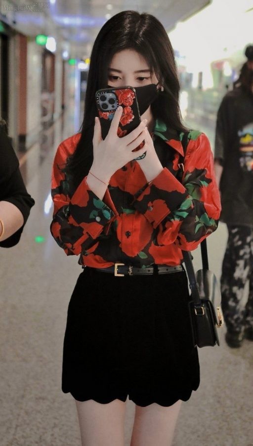 鞠婧祎的美大腿是被上帝吻过吧(5/6)