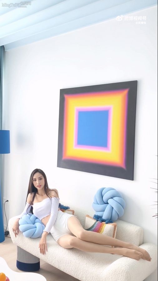 长腿女模特吴春怡居家肉丝脚(2/10)
