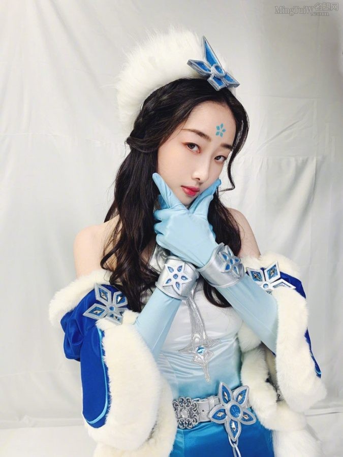 蒋梦婕COS王昭君这腿相当不错(3/3)