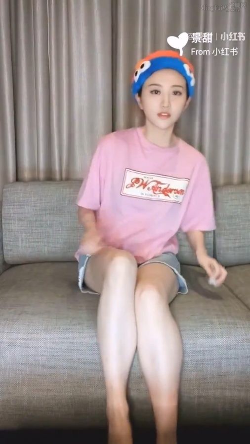 女明星景甜牛仔热裤美腿教学(2/4)