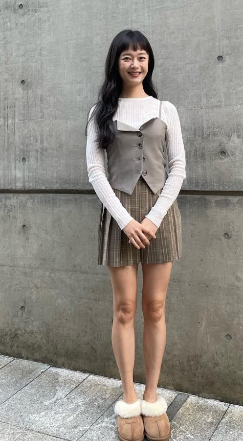 卡哇伊气质美女全昭旻笔直美腿(1/4)
