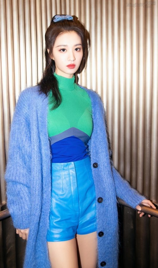 Wang Churan has a high ponytail, youthful and striking legs(2/3)
